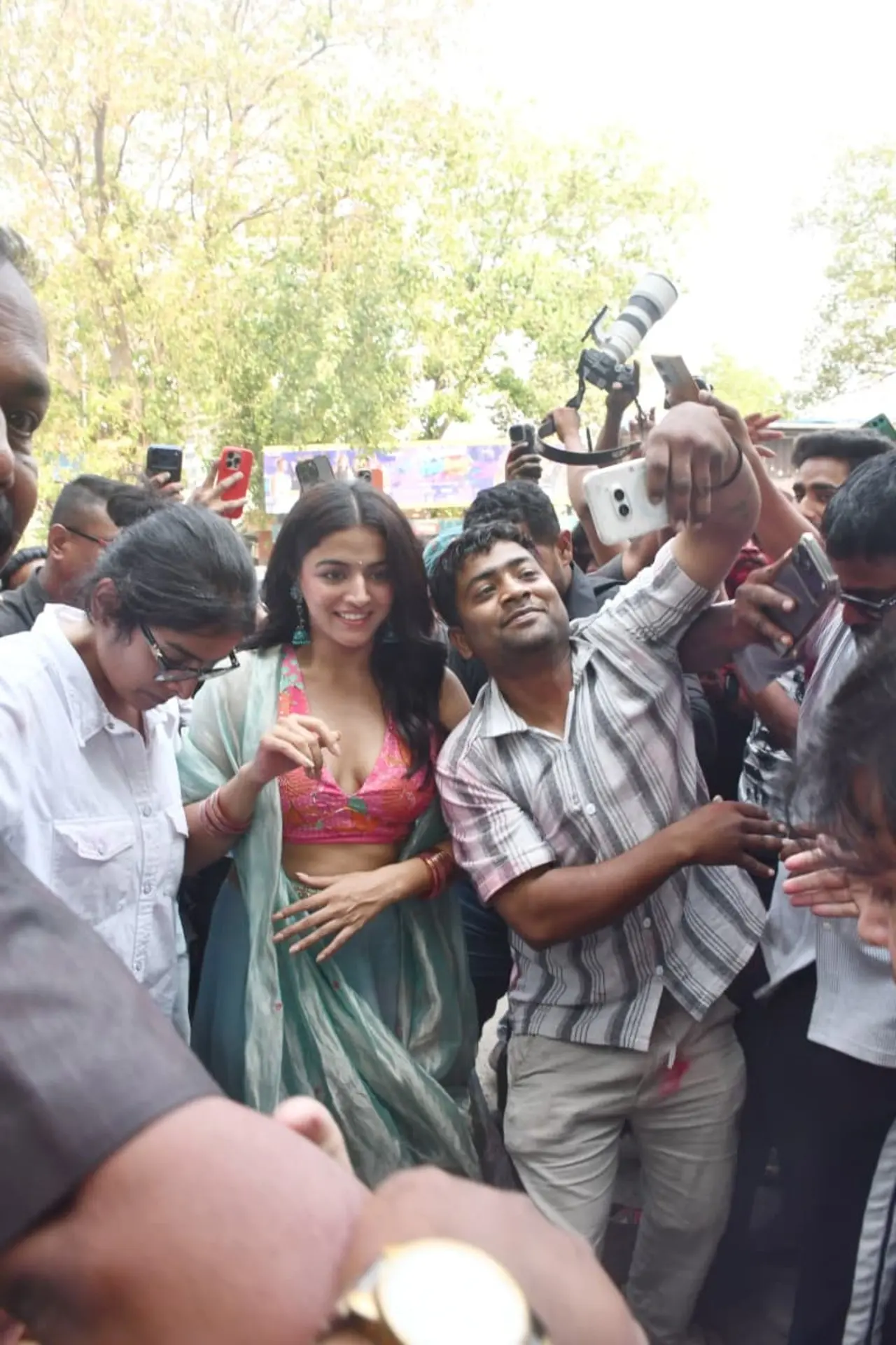 Wamiqa Gabbi brought vibrant festive energy as she promoted Bhooth Bangla at a Holi event. Dressed in a striking green and pink lehenga, she perfectly embraced the colourful spirit of the celebration.